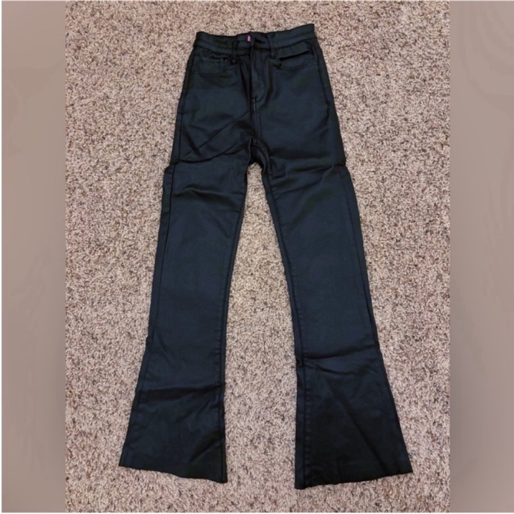 Edikted Leather Flare Black Jeans
Women's XS